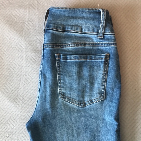 Fashion Nova Skinny Jeans - 9/29 - Picture 4 of 5